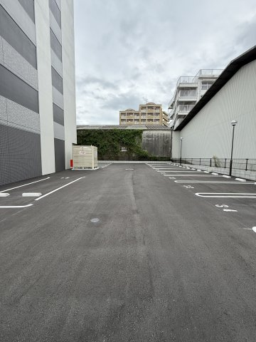 LIBTH上牟田EASTの駐車場