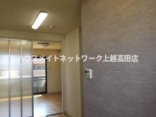 パストラル新光町Ⅱの居間・リビング|ＤＫ