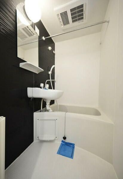 クレセント中野の浴室|バストイレ別♪(同一仕様写真)