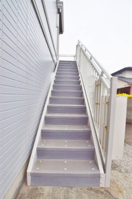 【エントランス】シャトル森崎I