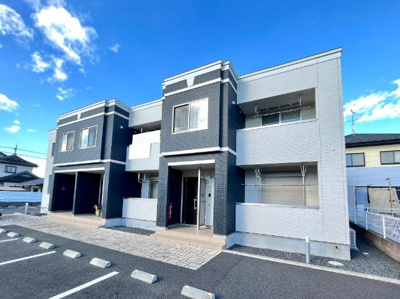 【外観】 | メゾン・ファヴール | 外観写真（昼）