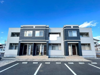 【外観】 | メゾン・ファヴール | 外観写真（昼）