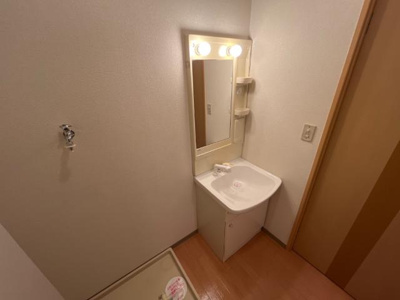 【洗面所】 | フォル・ルスト | 洗髪洗面化粧台