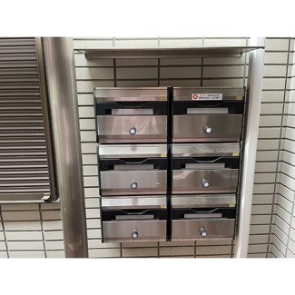 【エントランス】 | Ａｂｏｄｅ　Ａｚａｂｕ | メールボックス