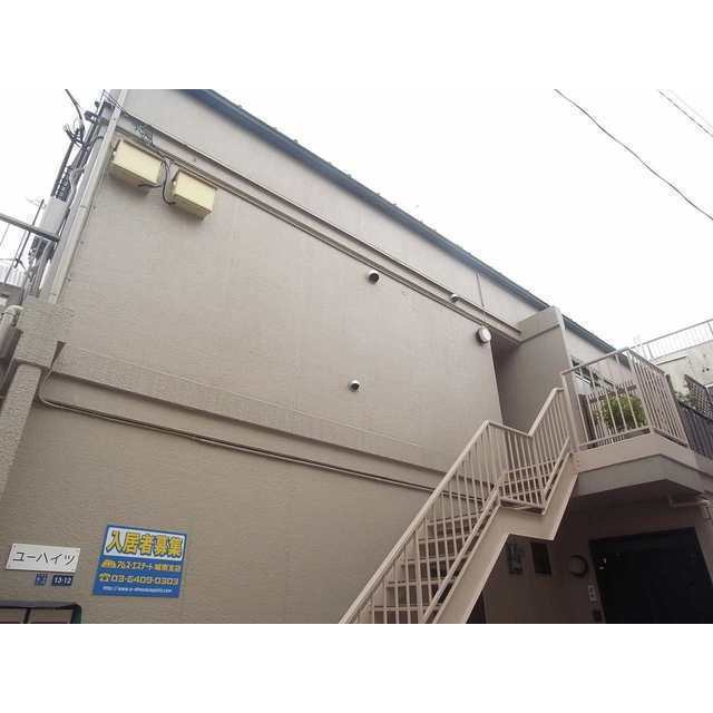 ユーハイツのエントランス|２Fエントランス階段