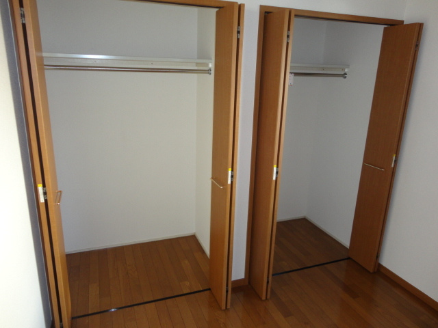 パセオアゼリオＢの収納