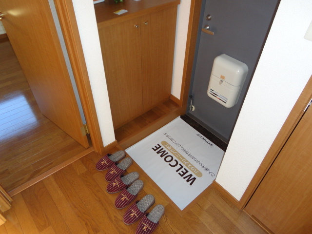 パセオアゼリオＢの玄関