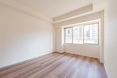 【洋室】 | プラティーヌ田町