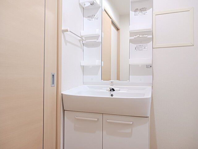 ロコモーション・Ｍの洗面所|スペースが確保できる洗面所です