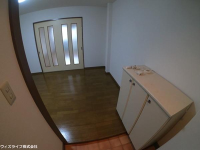 【玄関】 | ウイングロード | 写真は入居前の過去のものです。