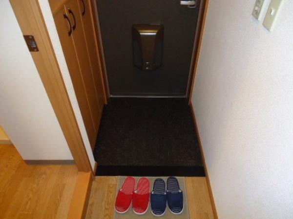 メゾン・グレースの玄関