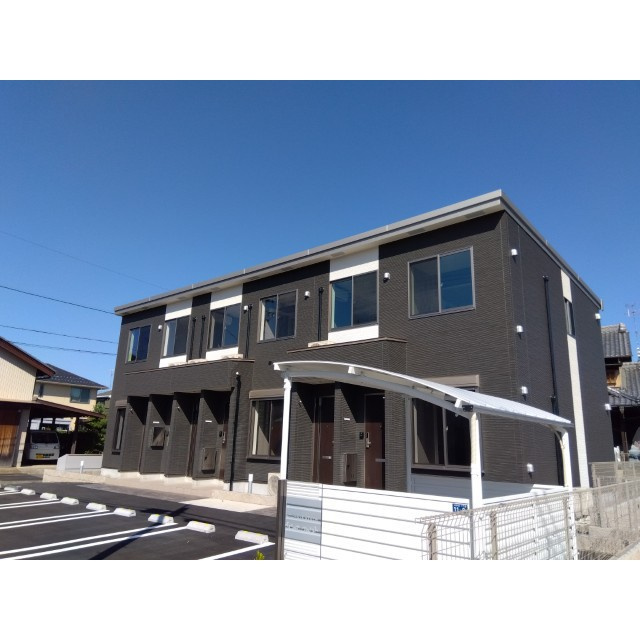 岐阜市六条片田１丁目のアパートの外観