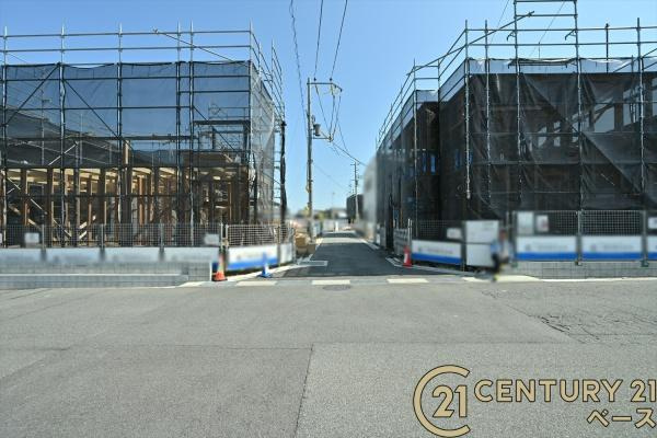 リーブルガーデン宝来 ９号棟 ／新築一戸建の前面道路含む現地写真