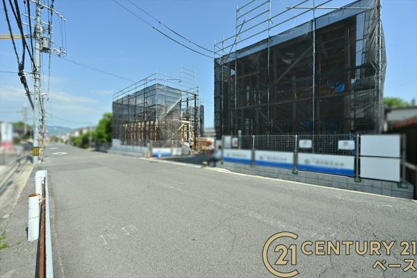 リーブルガーデン宝来 ９号棟 ／新築一戸建の前面道路含む現地写真