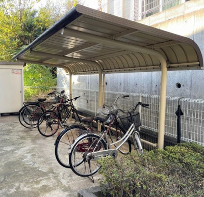 【その他】 | レオパレスＳｔａｒ | 屋根付き駐輪場