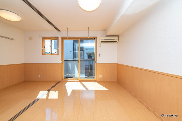 アスティオスの居間・リビング