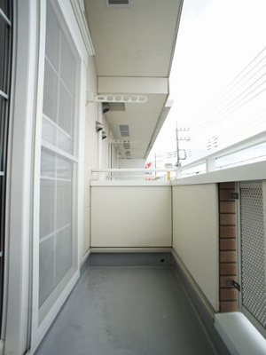 【バルコニー】 | プレミールＥｓｔⅢ | 日当たり良好！お洗濯物がたくさん干せます♪