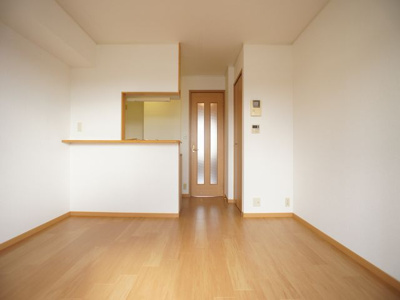 【居間・リビング】 | プレミールＥｓｔⅢ | ゆったりできるリビングです♪