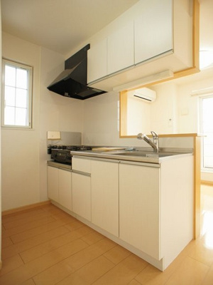 【キッチン】 | グリーンガーデンⅣ | 対面キッチンで利便性が良いです♪