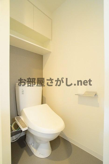 ステージグランデ新中野アジールコート【駅近の築浅デザイナーズ／10月下旬入居可】のトイレ|※カラータイプは白です