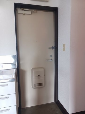 遠藤マンションの玄関