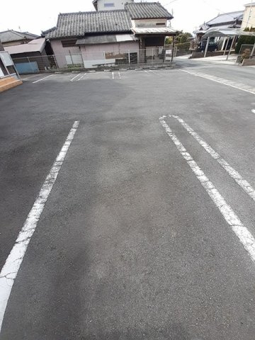 スモ－ルウッズタウンＴＯＭＯⅠの駐車場