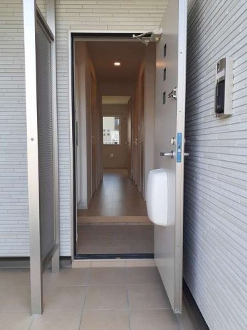 カーサ　ジンゴＡのエントランス