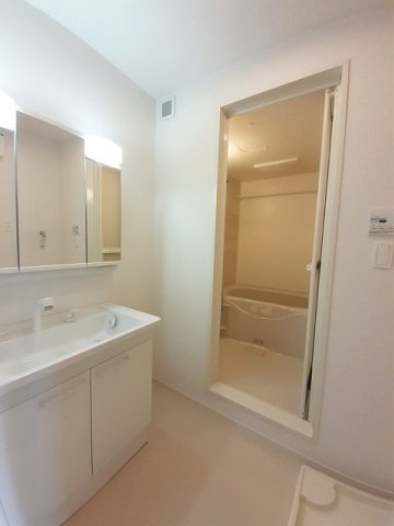 カーサ　ジンゴＡの洗面所