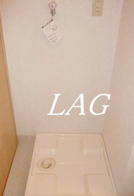 【設備】 | エムズレジデンス | 室内洗濯機置き場です。