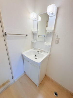 【独立洗面台】 | ファミール坪井