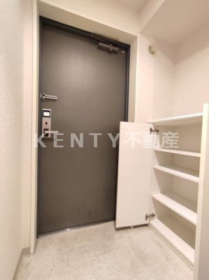 【玄関】 | Ｕｒｂａｎ　Ｌｉｎｋ蒲田 | 明るい玄関です