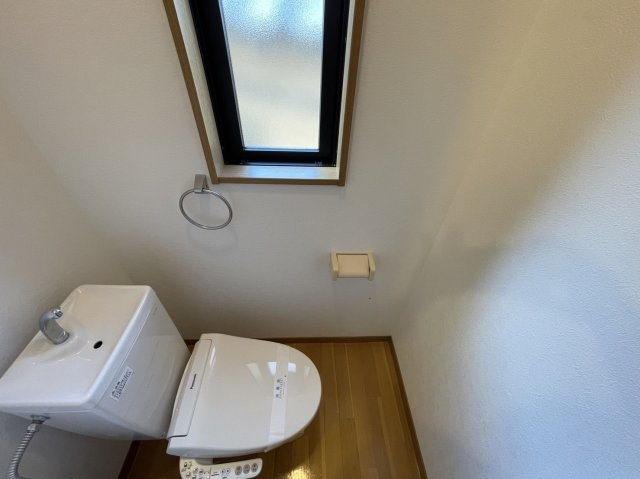 サンライズガーデン博多IIのトイレ