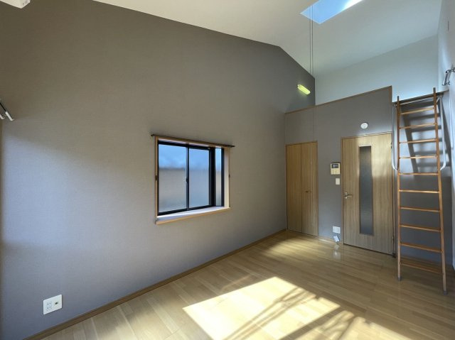 サンライズガーデン博多IIの居間・リビング