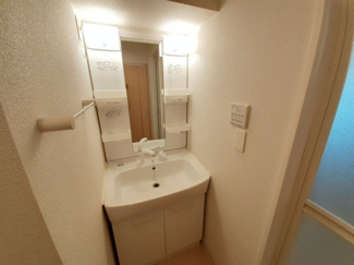 【洗面所】 | エムズ　サニーガーデンⅤ | 使いやすい洗面所です