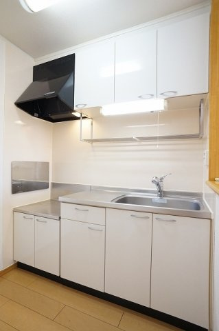 メゾン・アルモニーＢ棟のキッチン|きれいなキッチンです