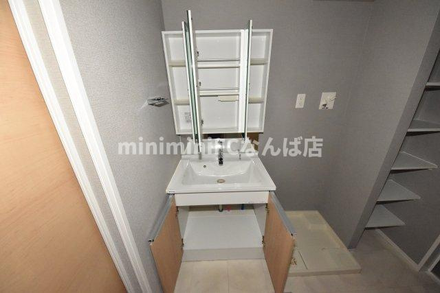 シーズンフラッツ靭本町