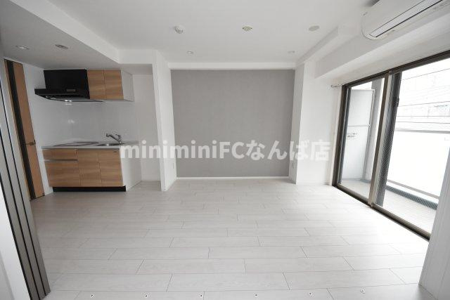 シーズンフラッツ靭本町