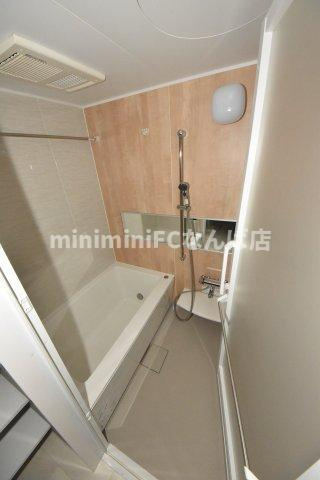 シーズンフラッツ靭本町の浴室