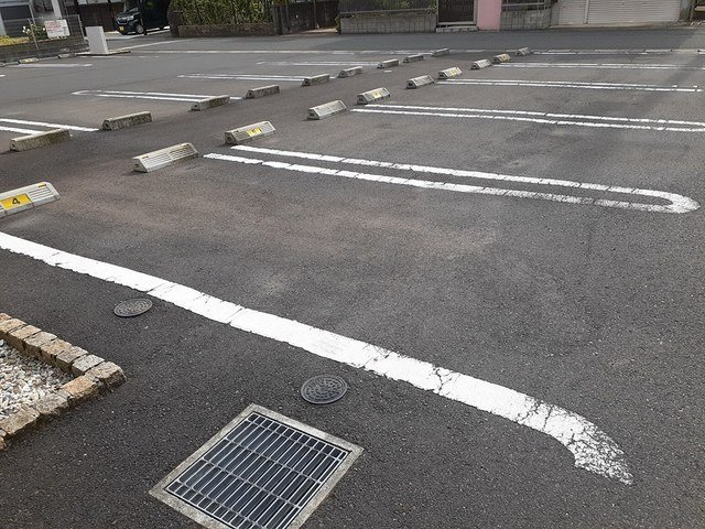 アクア・リヴェール村国　Ⅰの駐車場