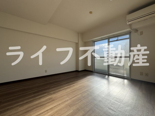 マンションプレザントの内装|明るい室内です