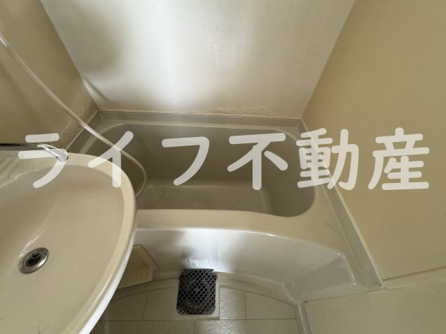 マンションプレザントの浴室|コンパクトで使いやすいお風呂です