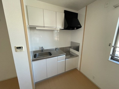 【キッチン】 | ファミールキンダⅡ | お料理しやすいキッチンです