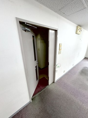 【玄関】 | 藤井寺駅前北側ビル