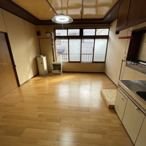 室蘭市知利別町２丁目２０－２２借家のキッチン