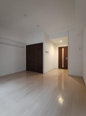 エスタンシア元町の居間・リビング