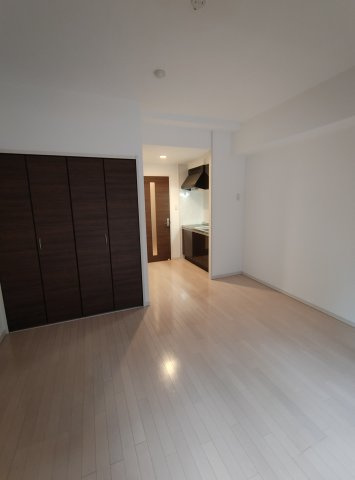 エスタンシア元町の居間・リビング