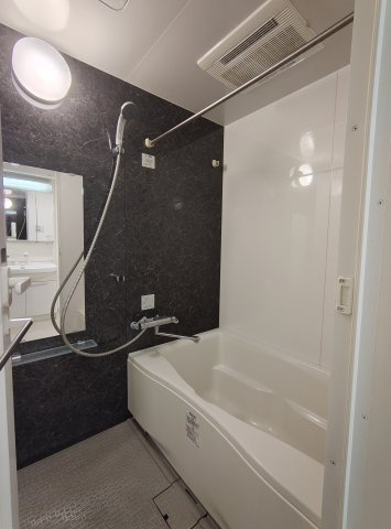 エスタンシア元町の浴室