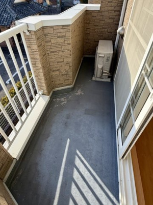 【バルコニー】 | アルバ－ダ・Ｍ | バルコニーからの眺めを楽しみながら食事をしませんか