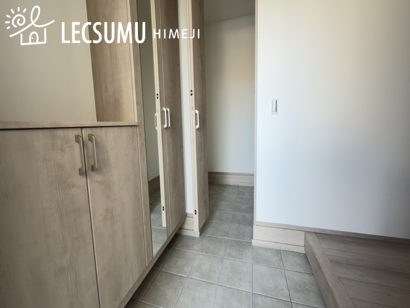 姫路市八代/新築戸建の玄関