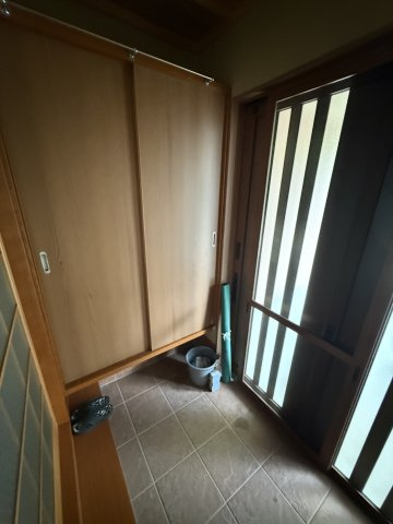 10/15新規　戸建　高山市左京町　1300万の玄関